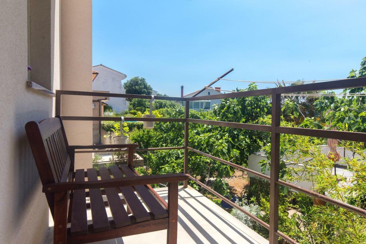 Apartments Marta Krk Town Exterior photo